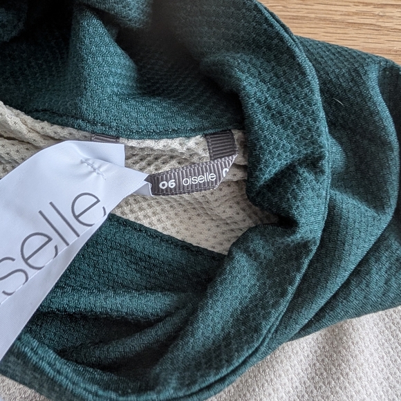 NEW Oiselle Flyout Mock Neck Shirt Women's 6 Long Sleeve Running Top Ivory White - Picture 9 of 10